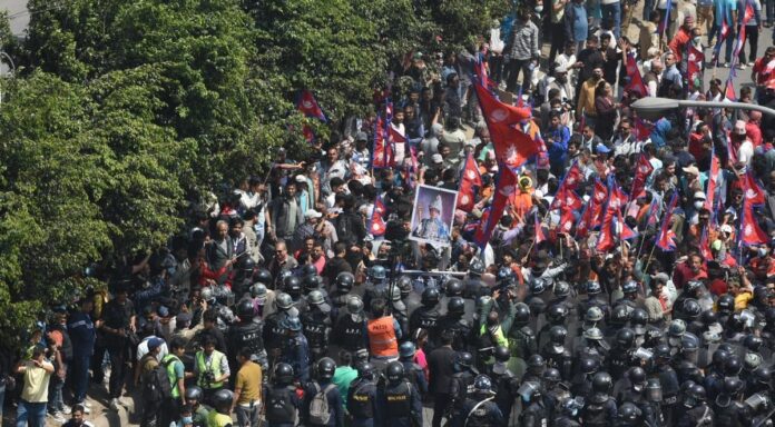 rajabadi-protest-(10)_9LF8bu17Wa