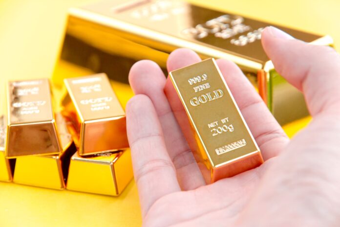 Gold_and_Silver_Photo_e4u43xXgqo